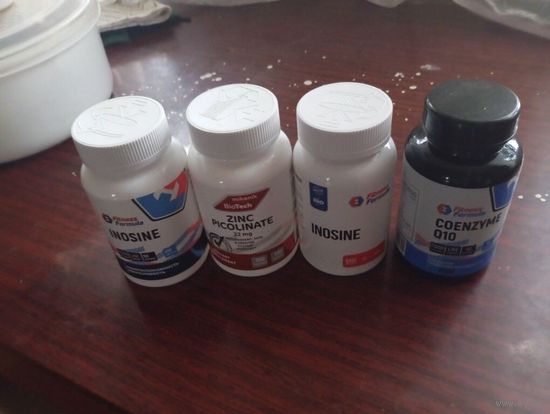 Баночки из под витамин  цена за все