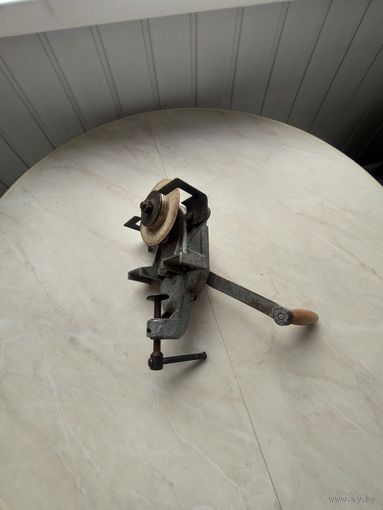 Наждак. Точило ручное 1