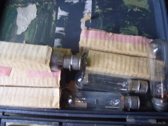 Лампа накаливания. 30V 400W.