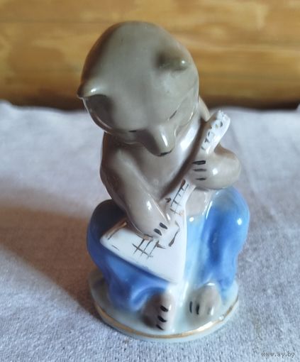 Медведь с рубля!