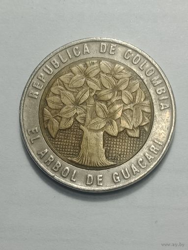 Колумбия 500 песо 2011 года .