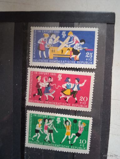 Марки гдр  пионеры**