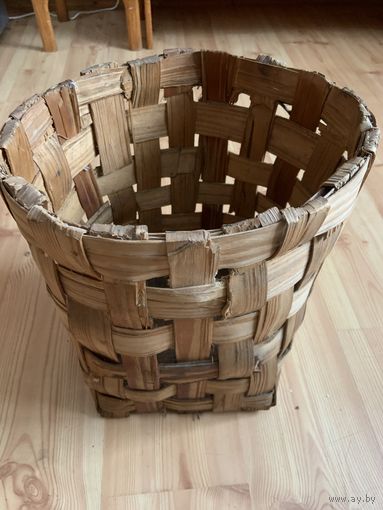 Огромная корзина из  лучины  ручной работы.