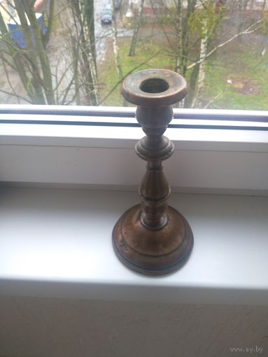 Подсвечник старинный.