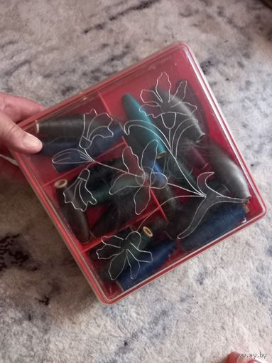 Коробка пластиковая СССР для ниток пуговиц (цена за 1 штуку)