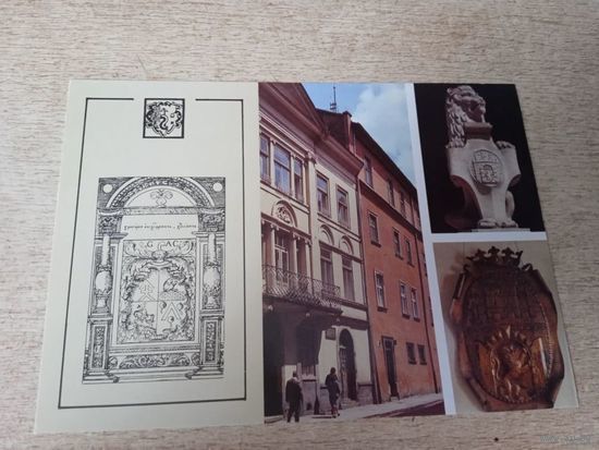 КРАКОВСКАЯ УЛИЦА ВО ЛЬВОВЕ.КАМЕННЫЙ ЛЕВ НА ПЛОЩАДИ РЫНОК ВО ЛЬВОВЕ.ГЕРБ гЛЬВОВА