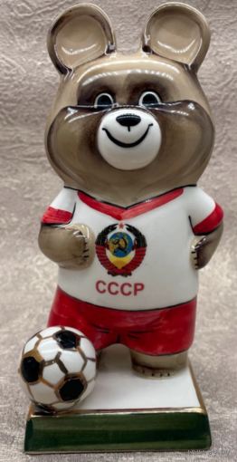 Статуэтка Олимпийский Мишка Футболист Вербилки