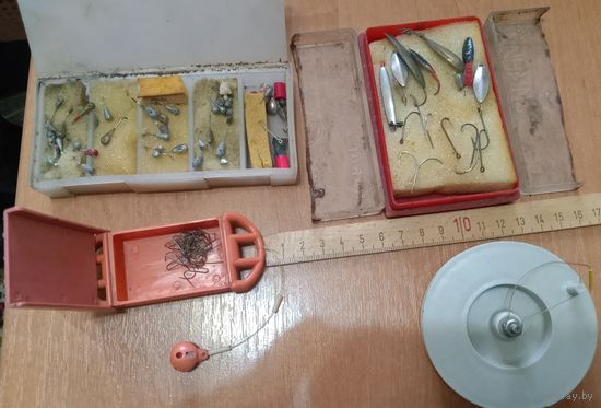 Лот для рыбака. Снасти и мелочёвка для рыбалки.