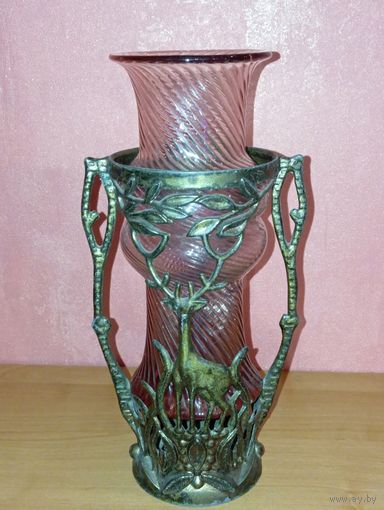 Ваза в металлической подставке .Винтаж .