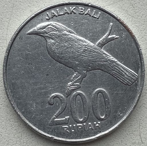 Индонезия 200 рупий 2003 г.
