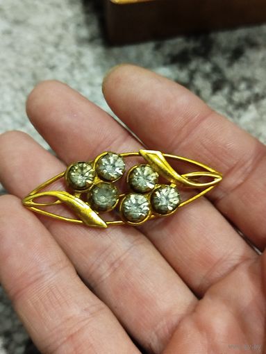 Красивая брошка ссср,позолота