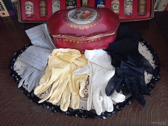 - ПЕРЧАТКИ-СЕТОЧКИ 5 пар Театральные Германия 1950-ые