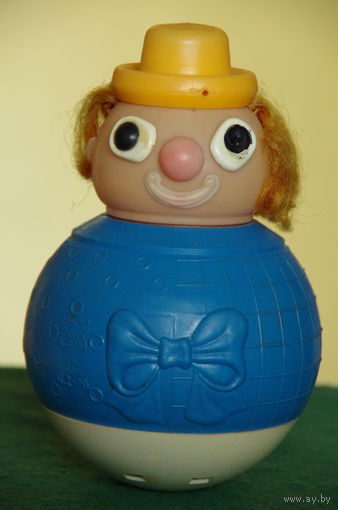 Игрушка " Неваляшка "   из СССР    18 см