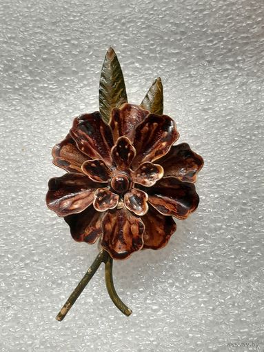 Винтажная брошь. Эмаль. Германия.