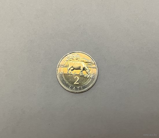 2 лати 2009 из рола с рубля