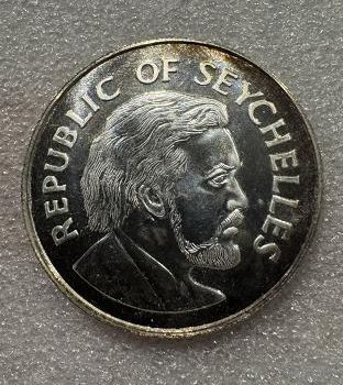 25 рупий 1977 года Сейшелы 28,5г 925 проба