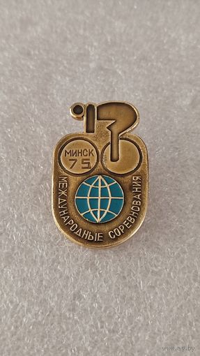 Значек знак Велоспорт международные соревнования Минск 1975,200 лотов с 1 рубля!!!