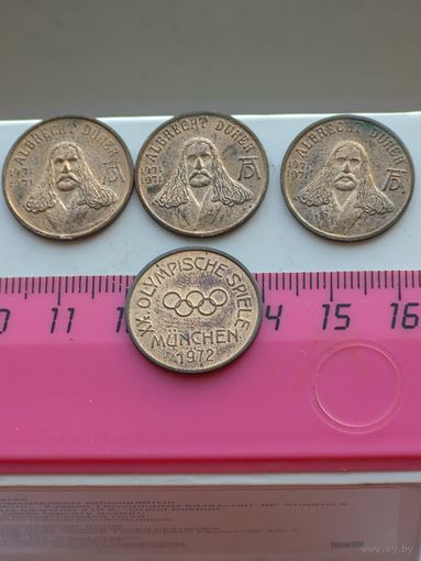 Памятные медали (жетоны) ФРГ. Лот состоит из 4-х штук. Медь. Чеканка. Вес 2,27 грамма. Диаметр  20,0 мм. Медали не чищены. 45256