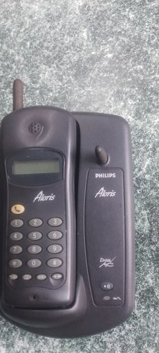 Телефон  Philips Aloris 5100