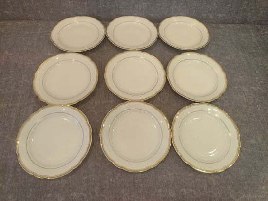 Все лоты с 1 Рубля. Комплект из 9 тарелок для вторых блюд. ГДР. Германия. Кахла. Kahla.