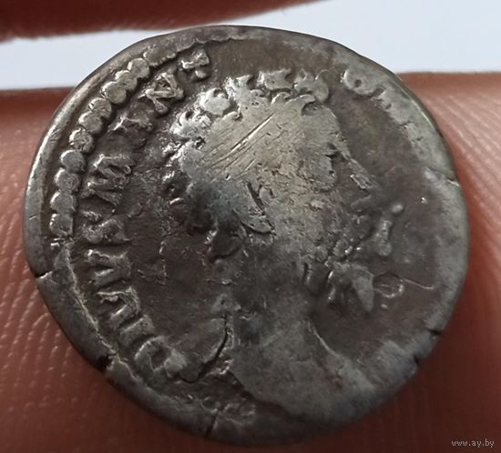 6 римская империя Луций Вер денарий ( погребальная пирамида)