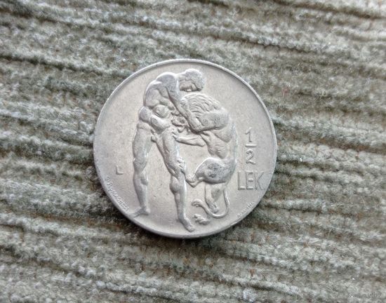 Werty71 Албания 1/2 лека 1931 Лев