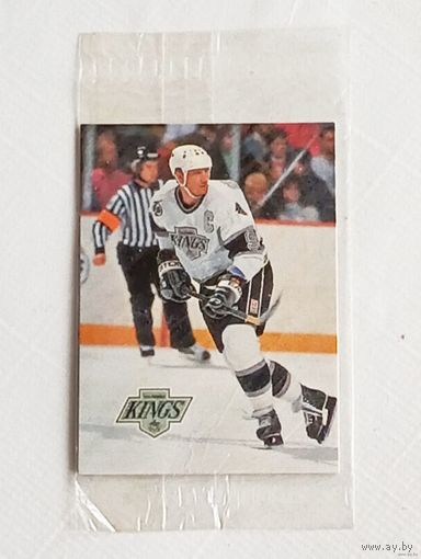- Карточка Wayne Gretzky NHL ( Грецки ) начало 1990-ых запаяна в плёнке-пакетике