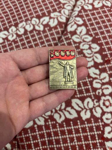 Ленинград значок КРУПНЫЙ