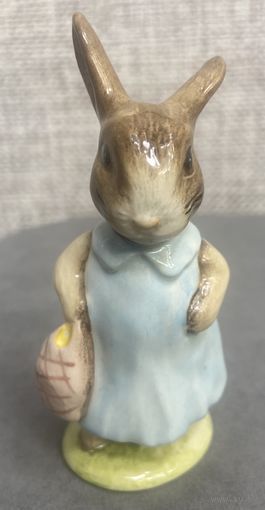Фарфоровая статуэтка Миссис Флопси Банни Beswick Royal Doulton. 1989 год. Англия. Высота 10 см.