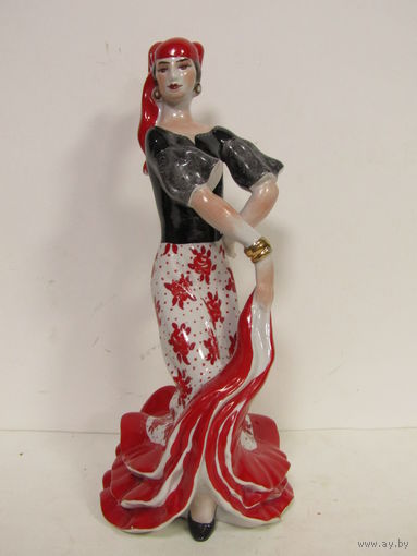 С рубля. Отличный подарок на 8 марта! "Цыганка". "Киевский экспериментальный керамико-художественный завод". КЭКХЗ. Статуэтка. Ретро СССР.