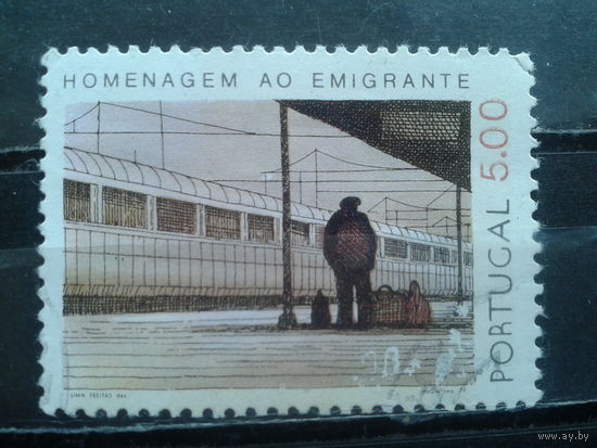 Португалия, 1979. Эмигрант на вокзале