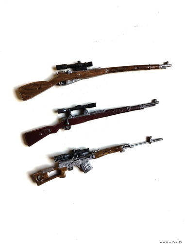 Сувенир. Объемный магнит. Оружие. Снайперская винтовка Драгунова, карабин Маузер и трехлинейка Мосина с снайперским прицелом.