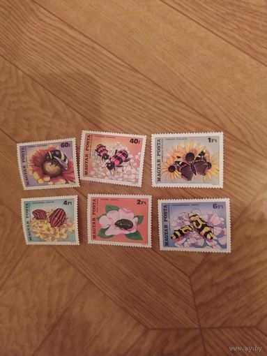 Венгрия серия марок 1980 г. Опыляющие насекомые