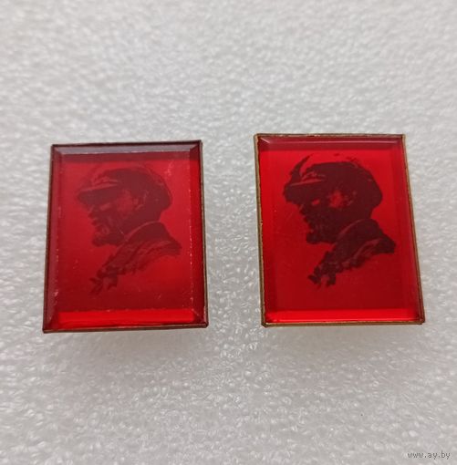 Ленин. Ульянов. Ильич. Цена указывается за один значок. #-V-06