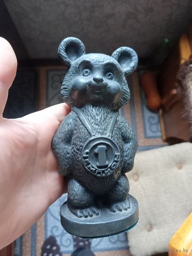 Статуэтка Мишка