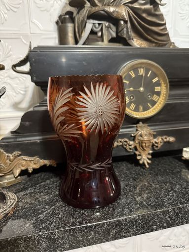 Ваза цветное стекло алмазная грань рубиновый цвет Стеклозавод НЕМАН СССР