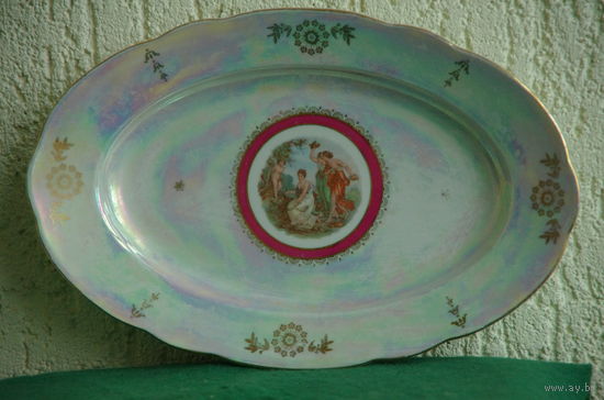 Блюдо фарфоровая  ( 20,5 х 31,5  )   целое