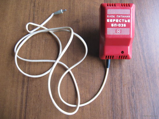 Блок питания адаптер БЕРЕСТЬЕ