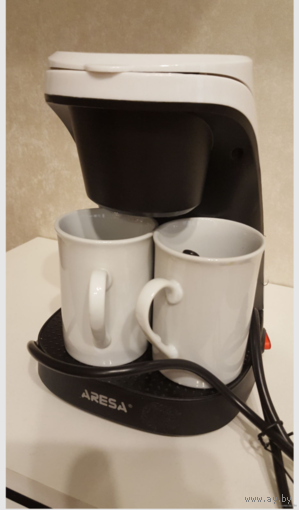 Кофеварка Aresa.