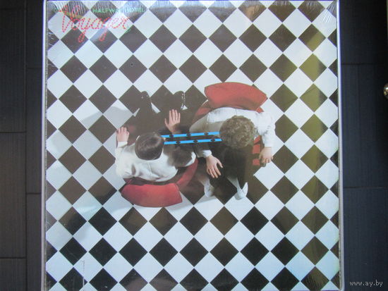 VOYAGER - Half Hotel 79 Elektra USA M/VG+