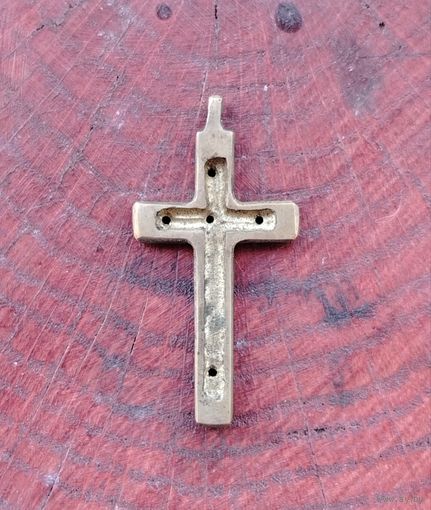 Крестик католический