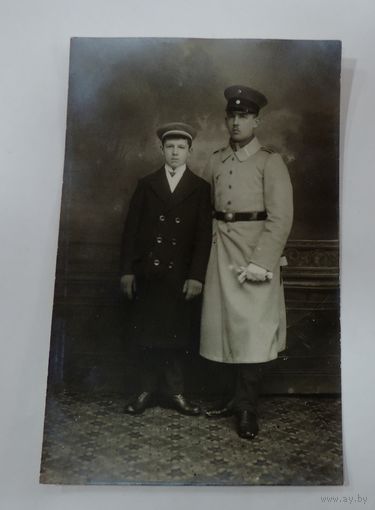 Фото солдата с другом. Германия до 1917 г. 1-я мировая война. Размер 8.7-13.7 см.