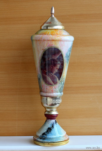 Кубок спортивный СССР 1950 г. Толкание ядра, тяжелая атлетика, гиревой спорт. Стекло полихромная печать. Латунь, штихель, 420 мм. Редкий