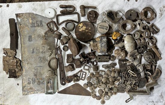 Лот вещей вов 2 с рубля