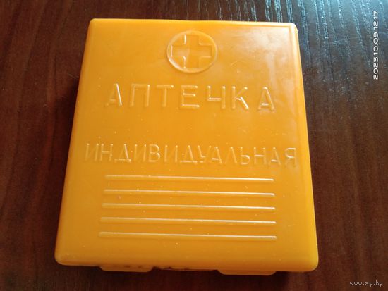 Емкости под радиодетали.