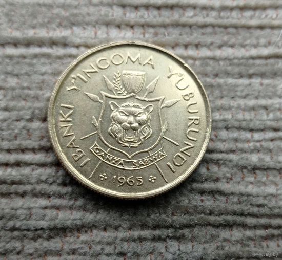 Werty71 Бурунди 1 франк 1965 Лев Блеск