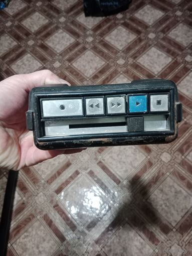 Одина из первых ретро автомагнитола фирмы RFT Mabe in German Democratic Republic