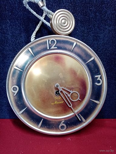 С рубля без мц. корпус от настенных часов "Маяк", СССР, диам 24см.