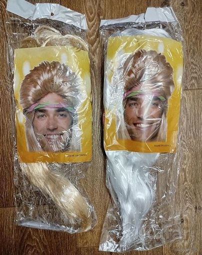 Парики - на сетке.