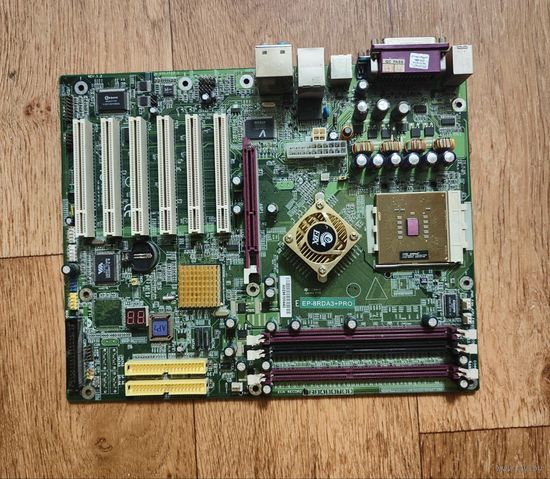 Материнская плата Epox, процессор AMD